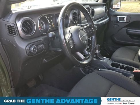 Used 2021 Jeep Wrangler Unlimited Sport S image 9