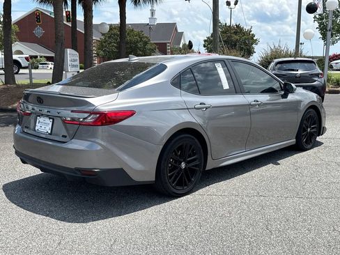 Used 2025 Toyota Camry SE w/ Convenience Package FWD image 3