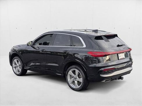 Used 2025 Audi Q5 Premium Plus w/ Premium Plus AWD/4WD image 7