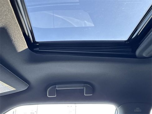 Used 2023 Nissan Armada SL w/ Midnight Edition Package image 15