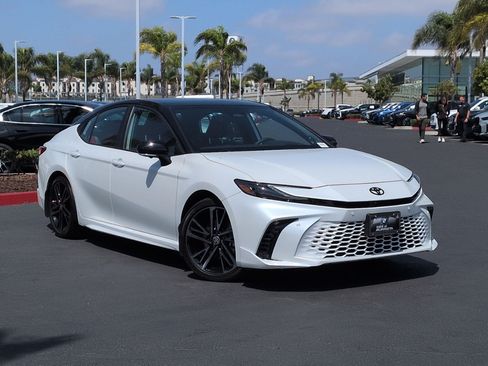 Used 2025 Toyota Camry XSE w/ Premium Plus Package FWD image 2