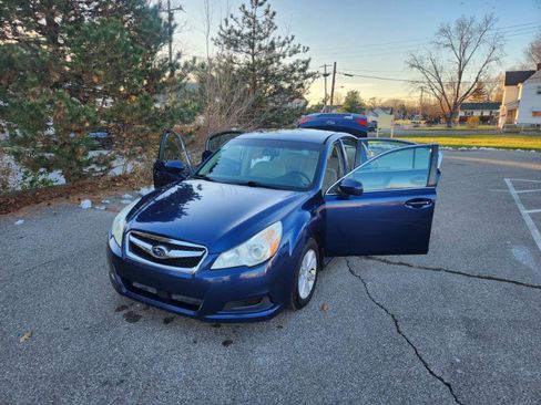 Used 2011 Subaru Legacy 2.5i Premium image 38