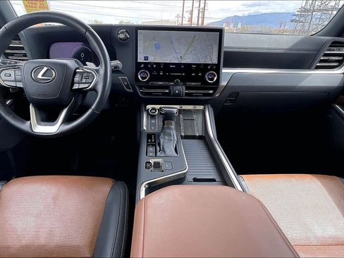 Certified 2024 Lexus GX 550 w/ Accessory Package (2T) image 14