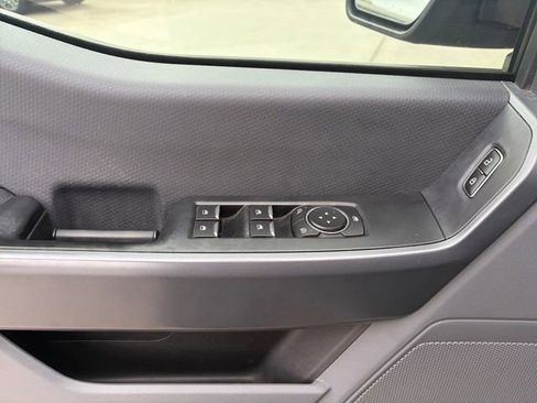 Used 2021 Ford F150 XLT image 4