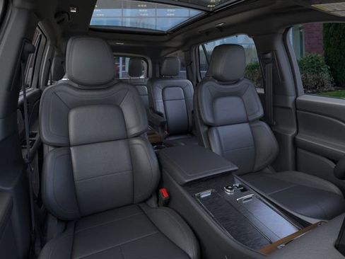 New 2026 Lincoln Aviator Reserve AWD/4WD image 10