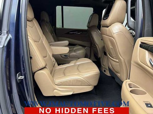Used 2018 Cadillac Escalade ESV Platinum image 21