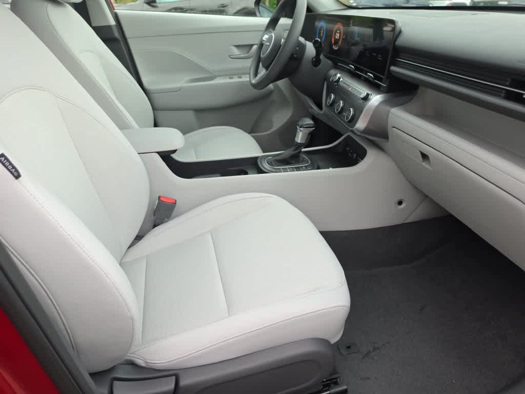 New 2027 Hyundai Kona SE FWD image 22