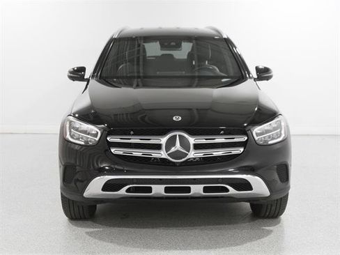 Used 2022 Mercedes-Benz GLC 300 4MATIC image 2