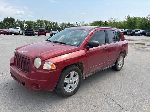 Used 2009 Jeep Compass Sport image 7