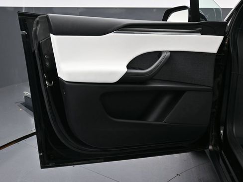 Used 2022 Tesla Model X Plaid image 48