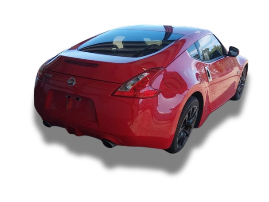 Used 2016 Nissan 370Z Coupe RWD image 4