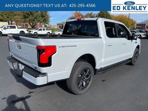 New 2025 Ford F150 Lightning Flash image 32
