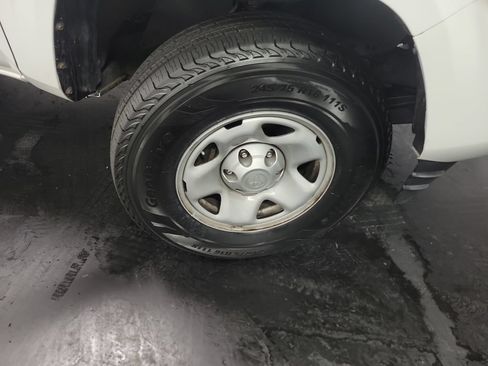 Used 2022 Toyota Tacoma SR AWD/4WD image 10