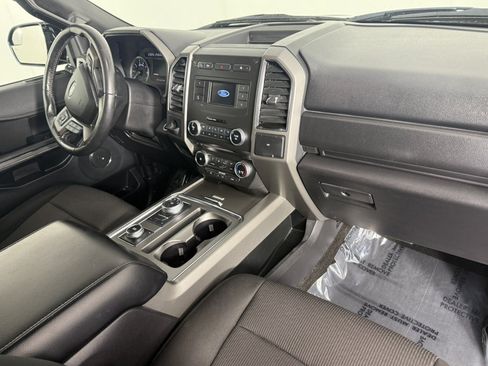 Used 2018 Ford Expedition XLT AWD/4WD image 11