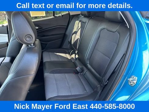 Used 2025 Chevrolet Trax LT FWD image 26