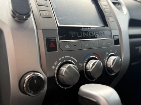 Used 2019 Toyota Tundra SR5 w/ SR5 Upgrade Package AWD/4WD image 25