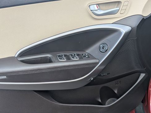 Used 2017 Hyundai Santa Fe Limited w/ Cargo Package AWD/4WD image 15