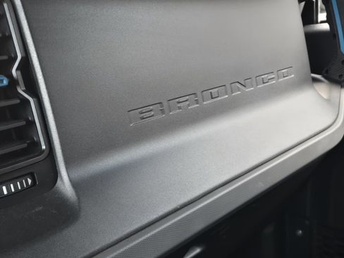 Used 2024 Ford Bronco Black Diamond image 27