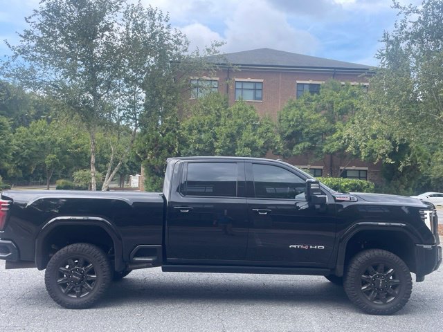 Used 2024 GMC Sierra 2500 AT4 w/ AT4 Premium Plus Package AWD/4WD image 4