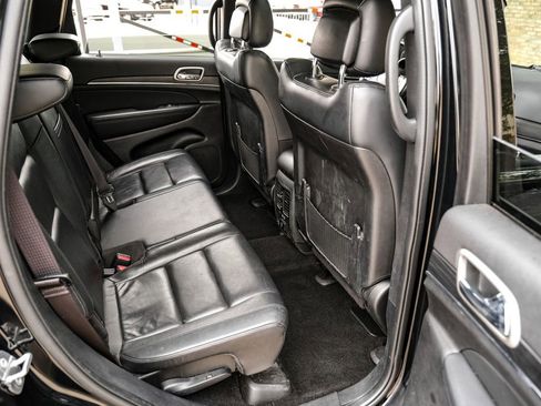 Used 2022 Jeep Grand Cherokee Limited w/ Tech Group image 45