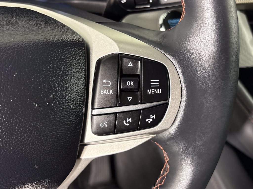 Certified 2025 Ford Explorer Active RWD image 19