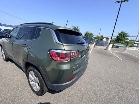 Used 2020 Jeep Compass Latitude w/ Popular Equipment Group AWD/4WD image 5