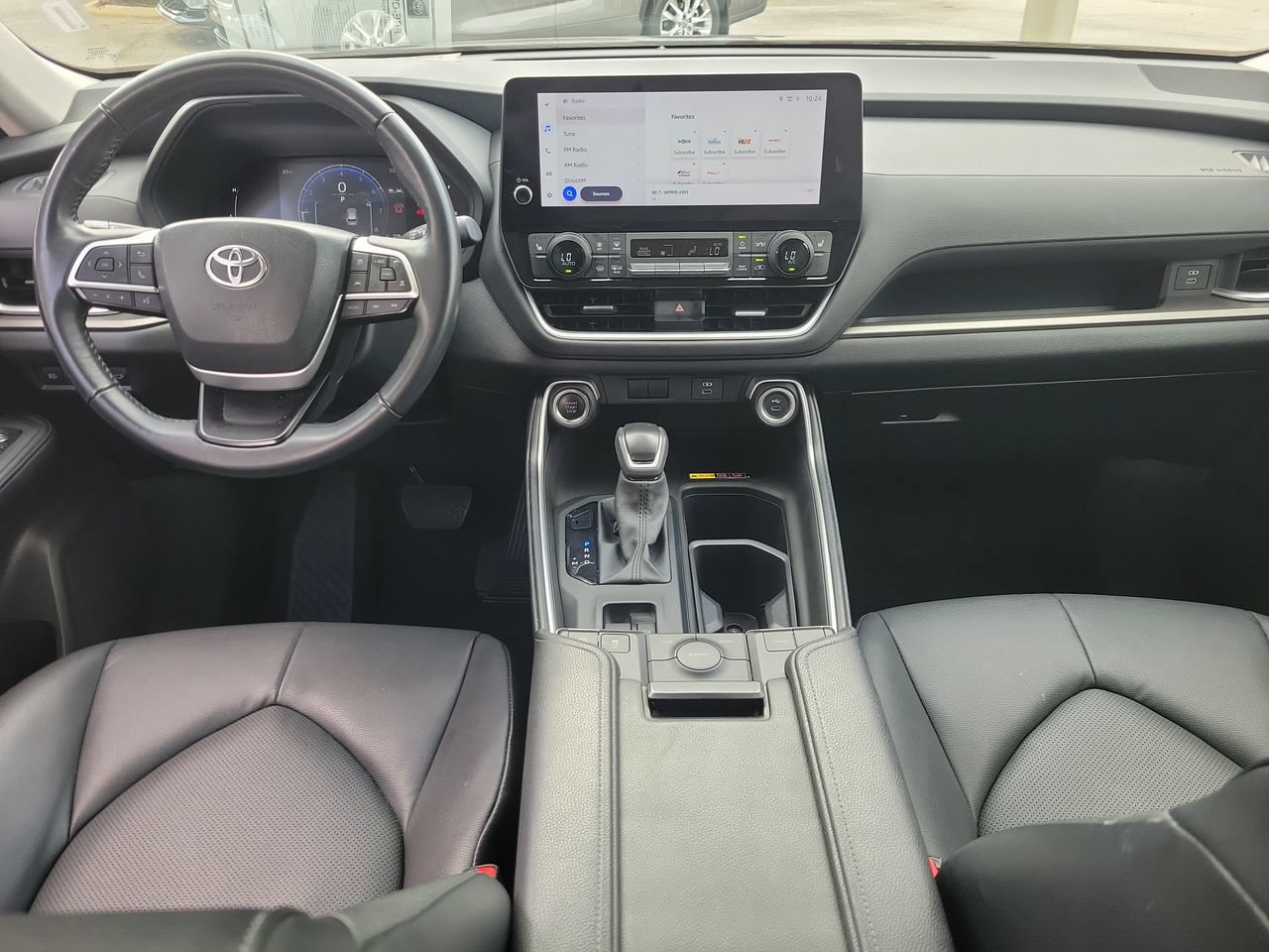 Used 2025 Toyota Grand Highlander FWD image 12