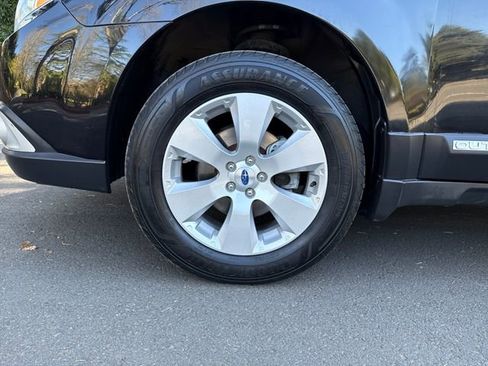 Used 2012 Subaru Outback 2.5i Limited image 27