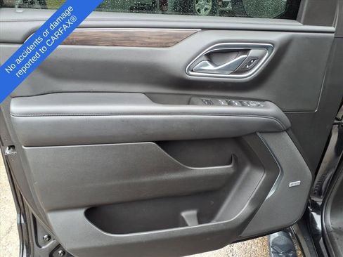 Used 2022 Chevrolet Tahoe Z71 w/ Luxury Package AWD/4WD image 14