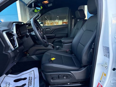 Used 2025 GMC Canyon Elevation w/ Convenience Package image 11