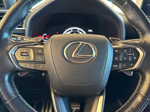 Used 2022 Lexus LX 600 F Sport w/ Accessory Package (Z1) AWD/4WD image 23