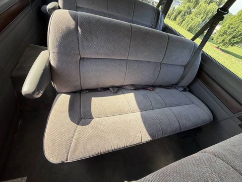 Used 1994 Dodge B350 RWD image 26