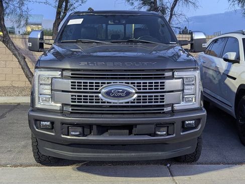 Used 2018 Ford F250 Platinum w/ Platinum Ultimate Package AWD/4WD image 2