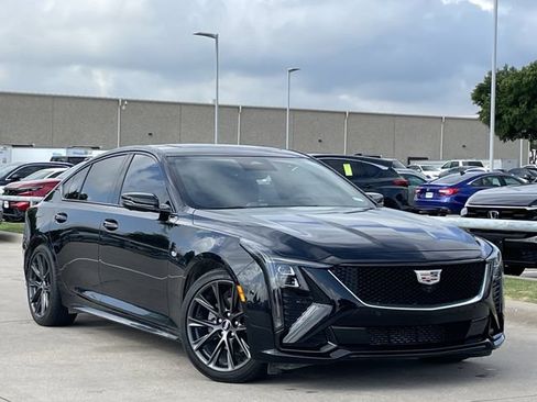 Used 2025 Cadillac CT5 Sport w/ Technology Package RWD image 2