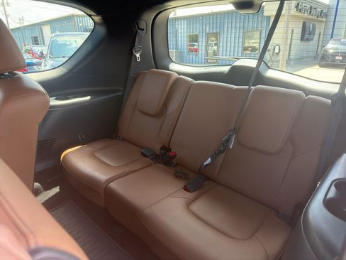 Used 2024 INFINITI QX80 Sensory AWD/4WD image 10