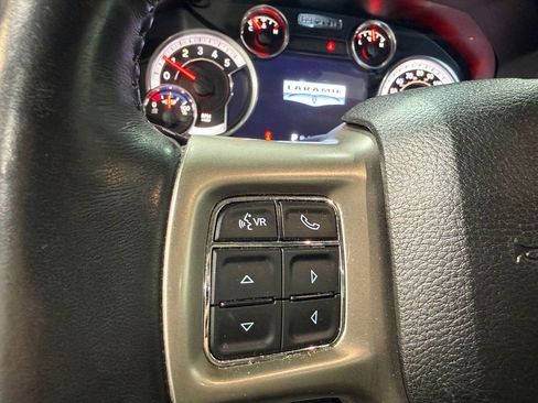Used 2017 RAM 1500 Laramie image 25