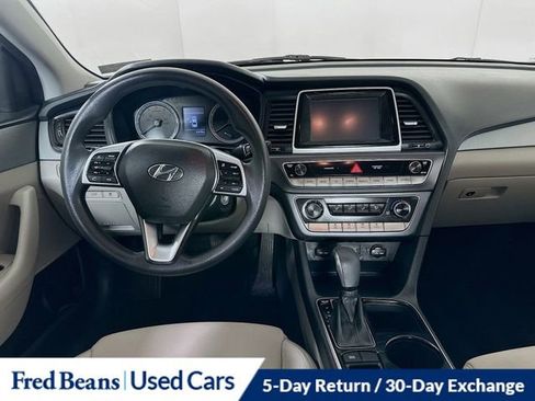 Used 2019 Hyundai Sonata SE FWD image 21