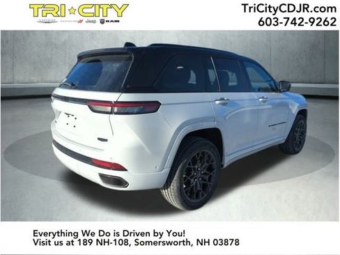 New 2025 Jeep Grand Cherokee Summit image 5
