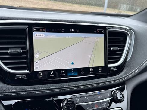 New 2026 Chrysler Pacifica Limited image 38