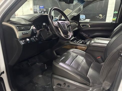 Used 2018 GMC Yukon XL Denali w/ Denali Ultimate Package AWD/4WD image 15