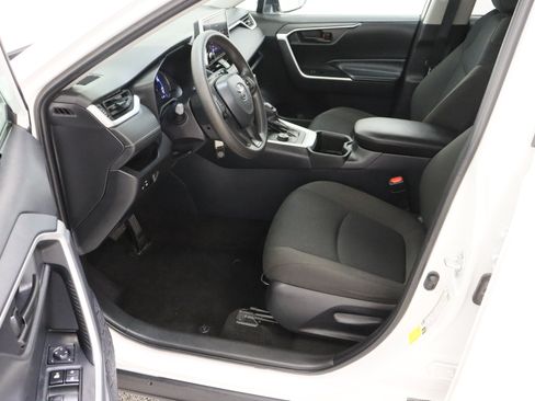 Certified 2025 Toyota RAV4 LE AWD/4WD image 14