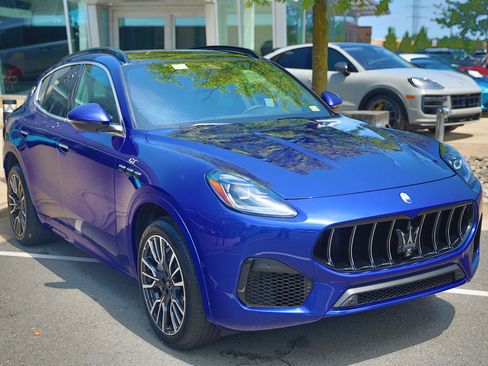 New 2024 Maserati Grecale GT image 3