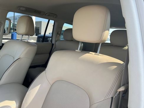 Used 2023 Nissan Armada SL w/ Captain's Chairs Package AWD/4WD image 12