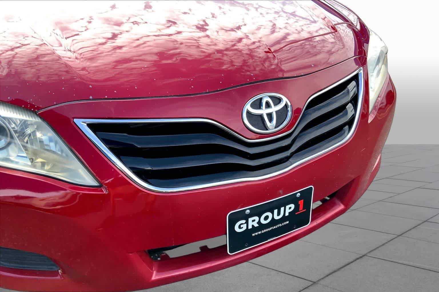 Used 2010 Toyota Camry LE FWD image 24