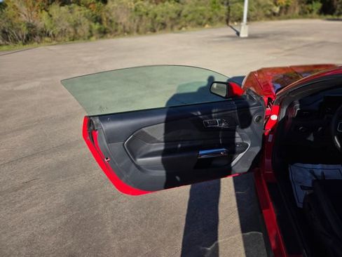 Used 2024 Ford Mustang Coupe image 20