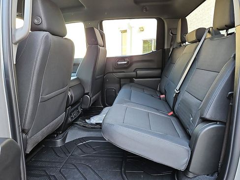New 2026 Chevrolet Silverado 1500 Custom Trail Boss w/ LPO, Dark Essentials Package AWD/4WD image 11