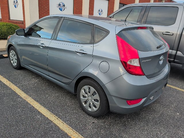 Used 2017 Hyundai Accent SE FWD image 2