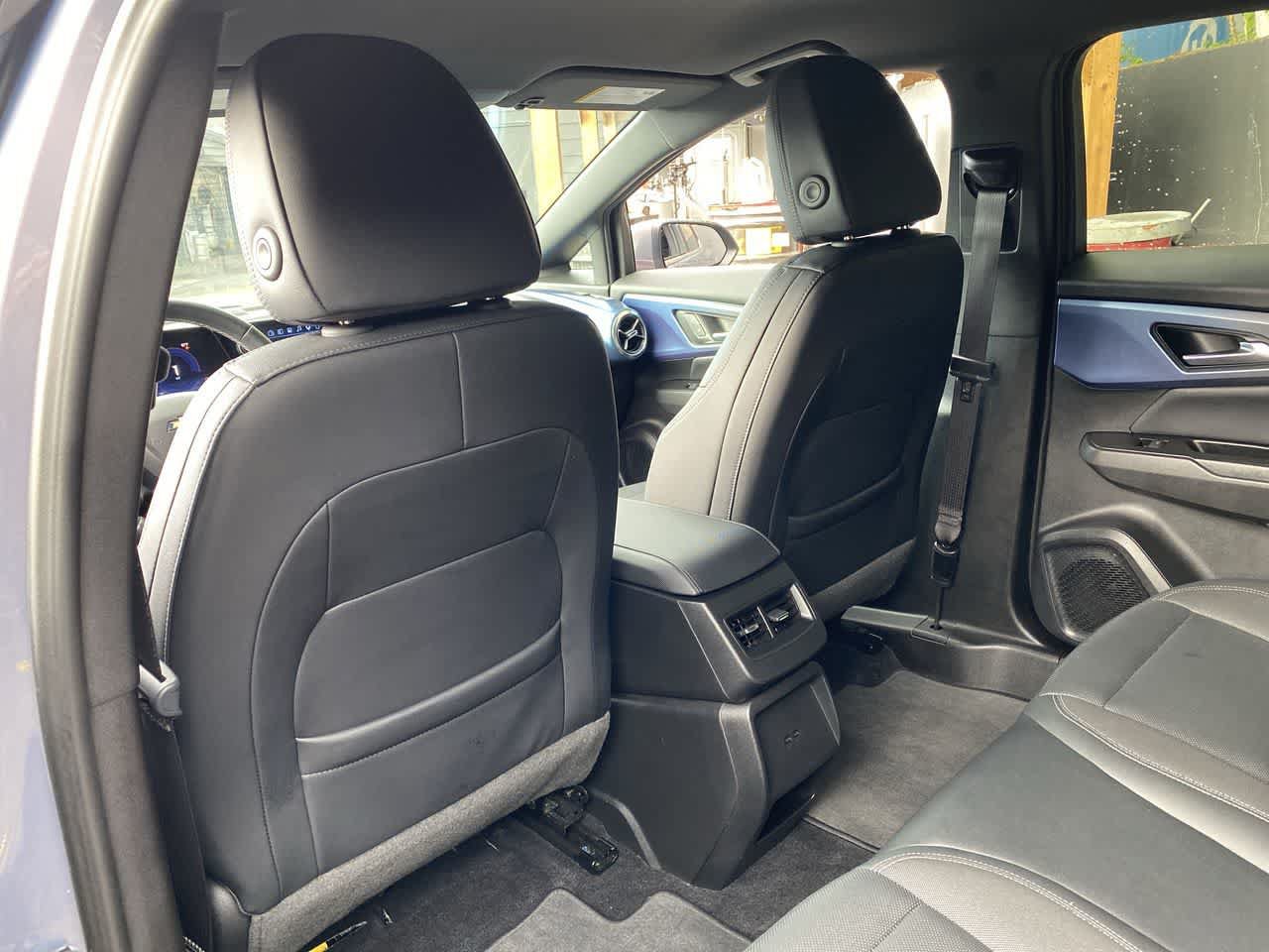 Used 2024 Chevrolet Equinox EV LT AWD/4WD image 15