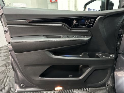 Used 2024 Honda Odyssey Touring image 18