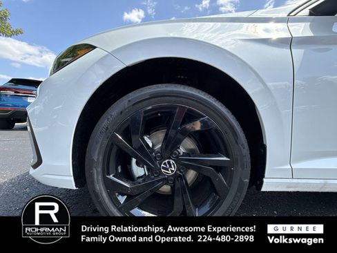 New 2025 Volkswagen Jetta SE image 12